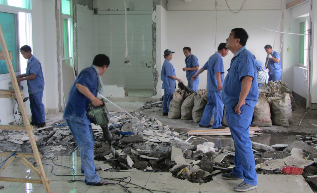 太仓厨房客厅地砖拆除