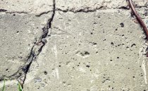 太仓绳锯切割施工中
苏州厨房卫生间拆除裂缝的检测与处理