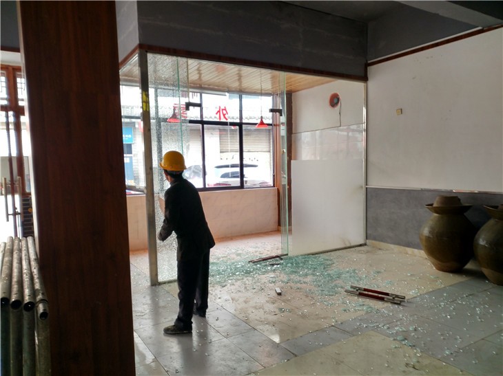 太仓玻璃拆除